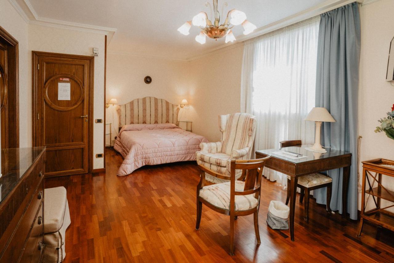 Villa Luigi XVI Ταράντο Εξωτερικό φωτογραφία